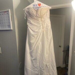 Wedding/sweet 16 dress